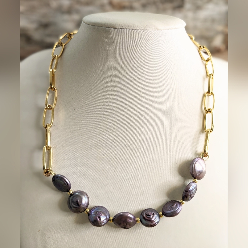 Lavender Metallic To Silver Coin Pearls In Classic Paperclip Necklace